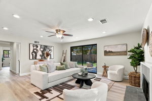 007_F8_4814 Clydelle Ave