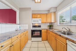Rivertree Ln-1804-013.jpg
