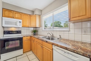 Rivertree Ln-1804-014.jpg