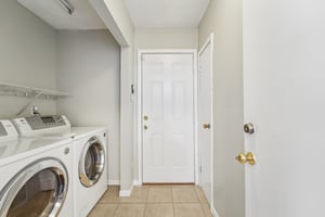 Rivertree Ln-1804-023.jpg