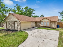 Rivertree Ln-1804-038.jpg