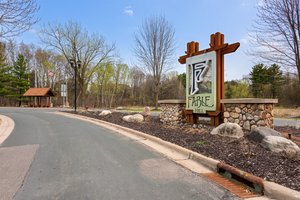 4816 Fable Hill Pkwy N, Hugo, MN 55038, USA Photo 38