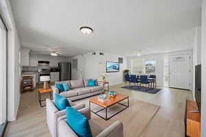 IMG_5077 virtually staged.jpeg