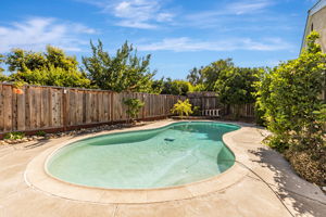 039_482 Calero Ave 