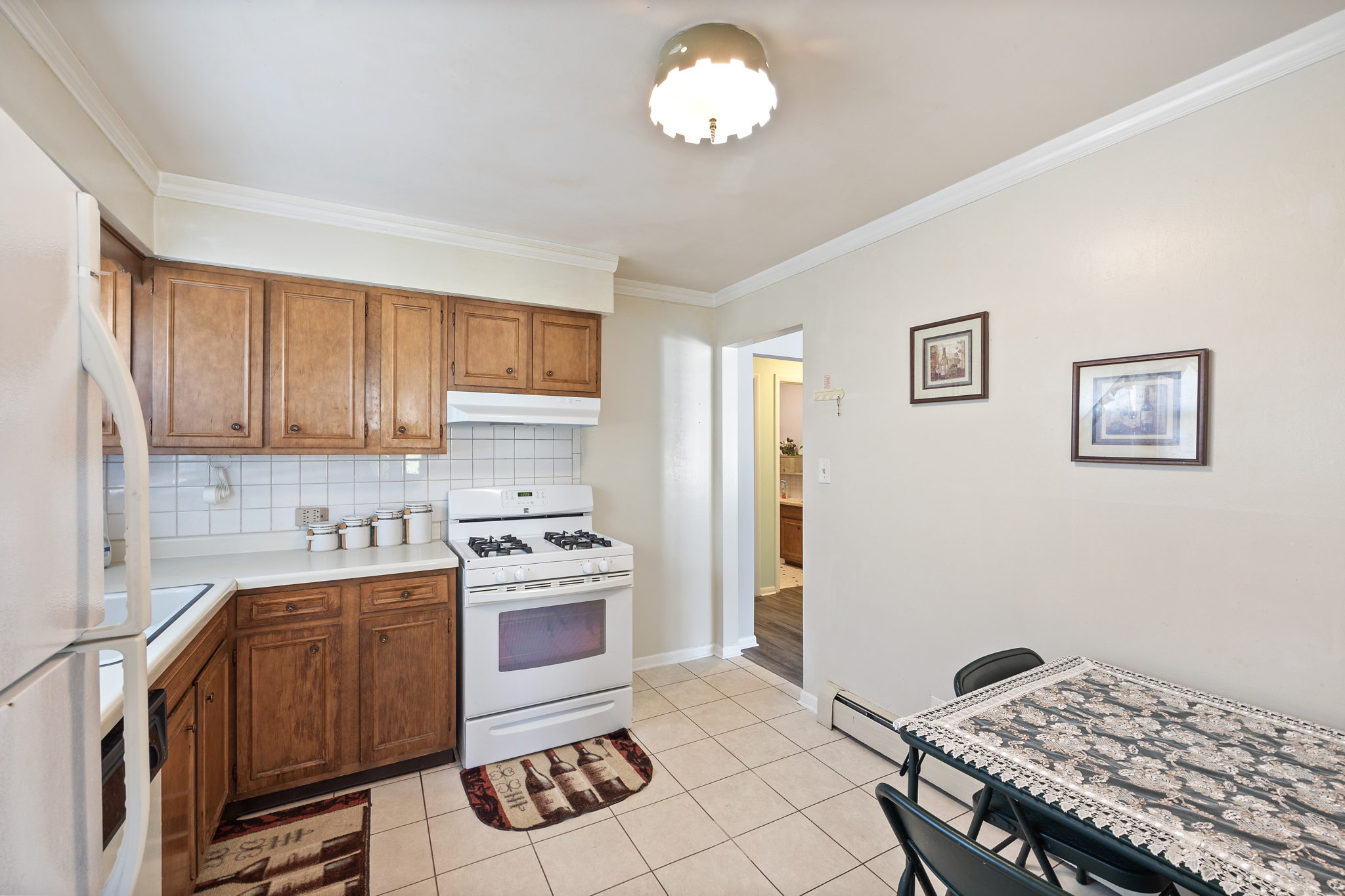 4820 Conrad St, Skokie, IL 60077, USA Photo 7