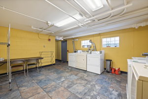 4820 Conrad St, Skokie, IL 60077, USA Photo 9