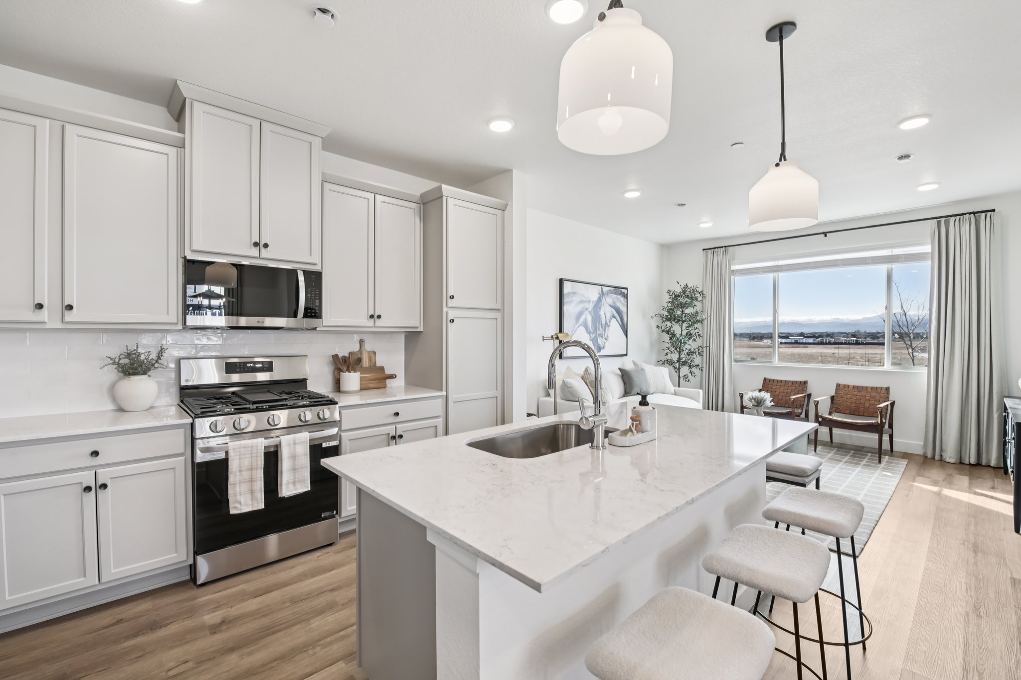 4820 River Roads Dr-S1712-013.jpg