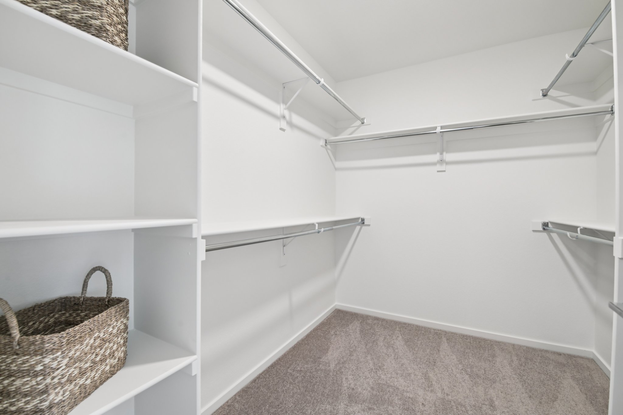 4820 River Roads Dr-S1712-027.jpg