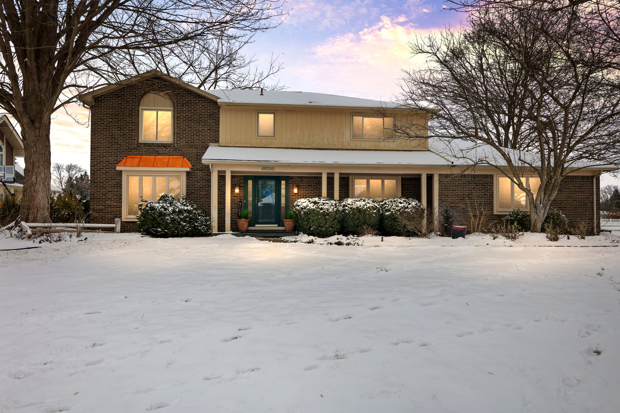 48200-lakeland-dr-shelby-charter-township-mi-48317-stylish-detroit