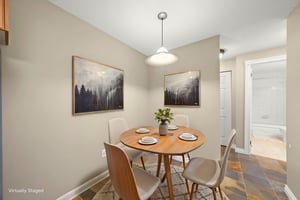 DSC01690 virtually staged.jpeg