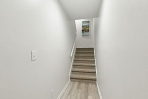 Foyer/Stairway