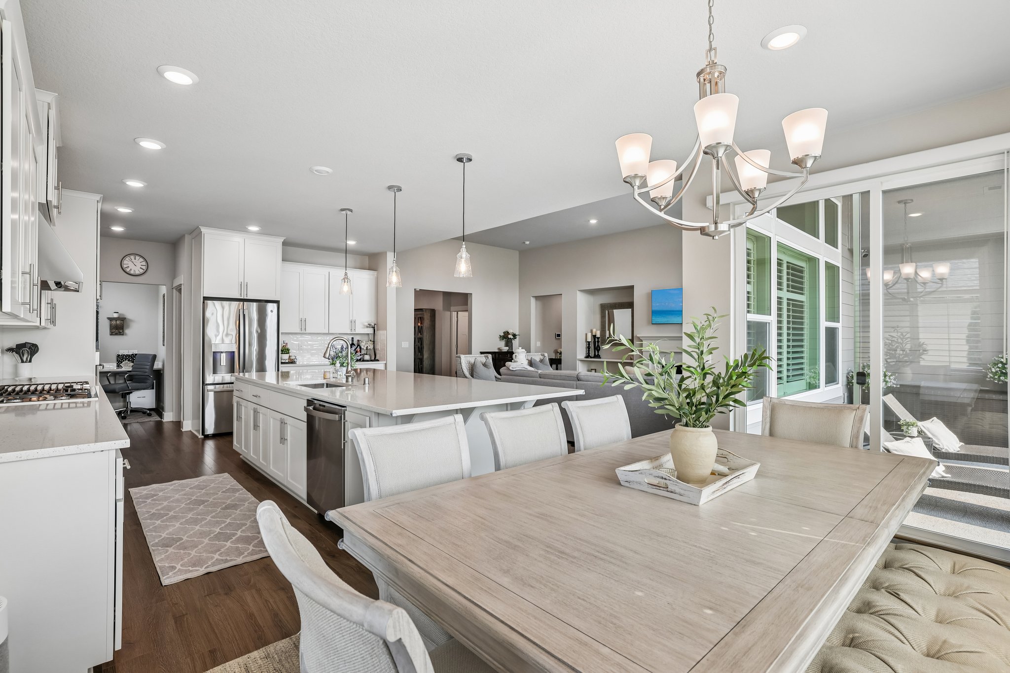 232208 - 4823 S 17th Dr-S0508-014.jpg