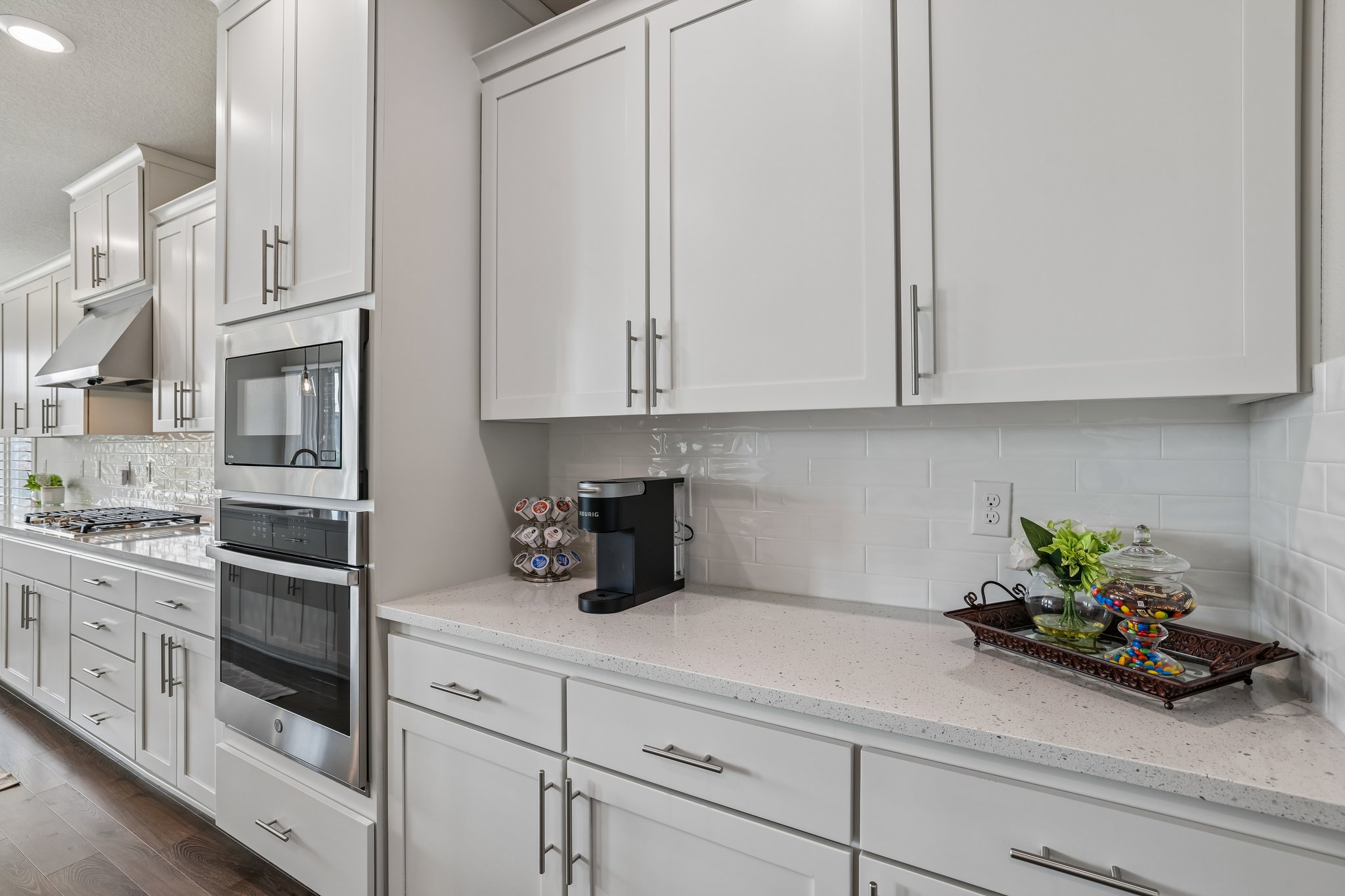 232208 - 4823 S 17th Dr-S0508-017.jpg