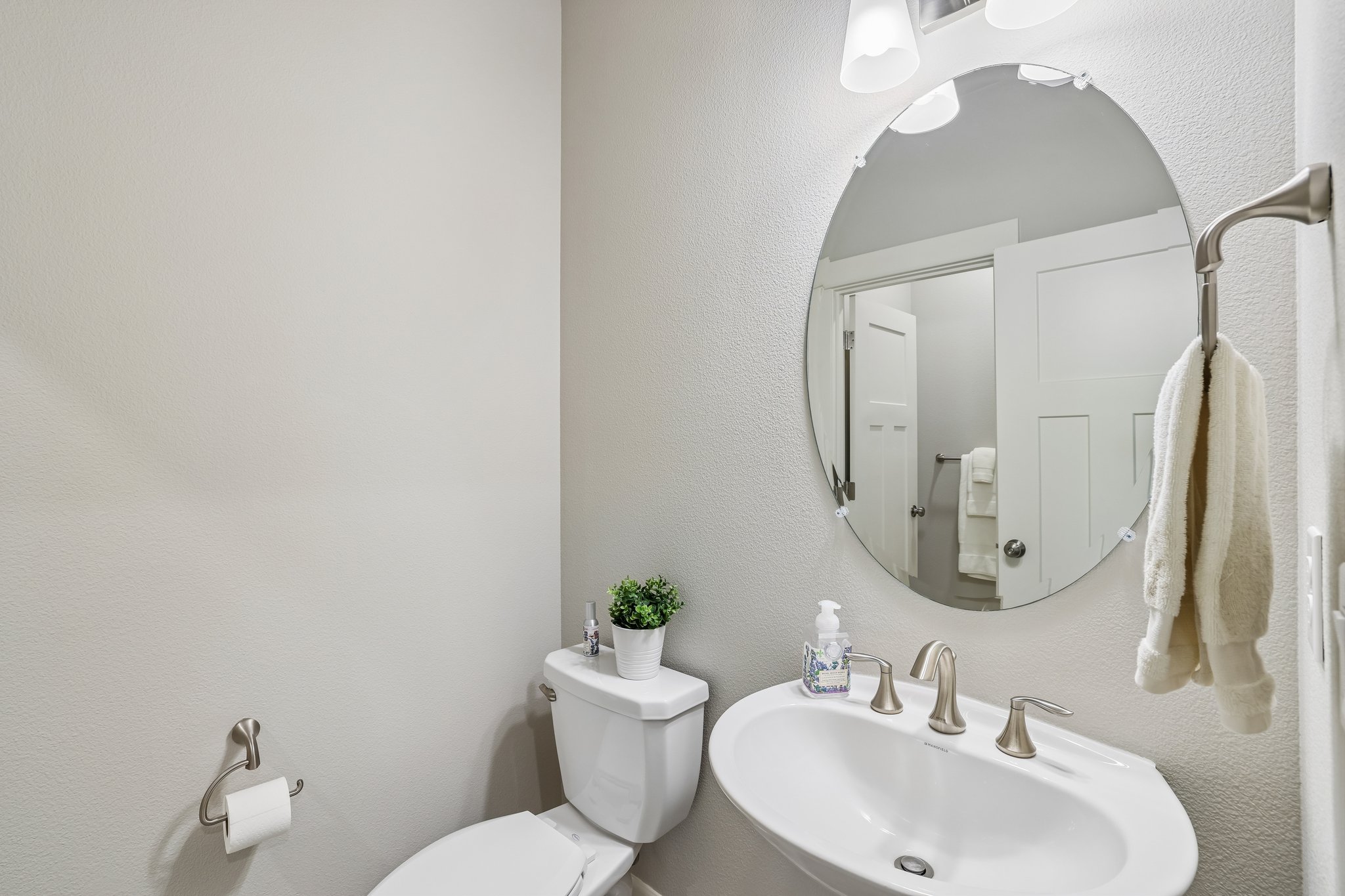 232208 - 4823 S 17th Dr-S0508-031.jpg