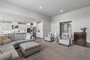 232208 - 4823 S 17th Dr-S0508-010.jpg