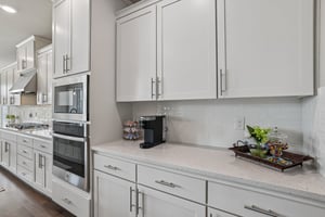 232208 - 4823 S 17th Dr-S0508-017.jpg