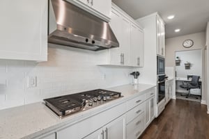 232208 - 4823 S 17th Dr-S0508-023.jpg
