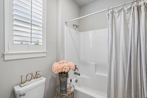 232208 - 4823 S 17th Dr-S0508-028.jpg