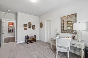 232208 - 4823 S 17th Dr-S0508-030.jpg