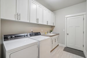 232208 - 4823 S 17th Dr-S0508-034.jpg