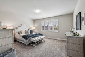 232208 - 4823 S 17th Dr-S0508-038.jpg