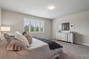 232208 - 4823 S 17th Dr-S0508-040.jpg