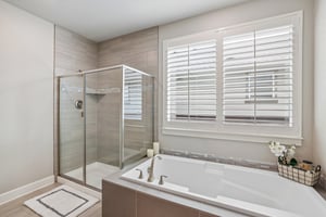 232208 - 4823 S 17th Dr-S0508-042.jpg