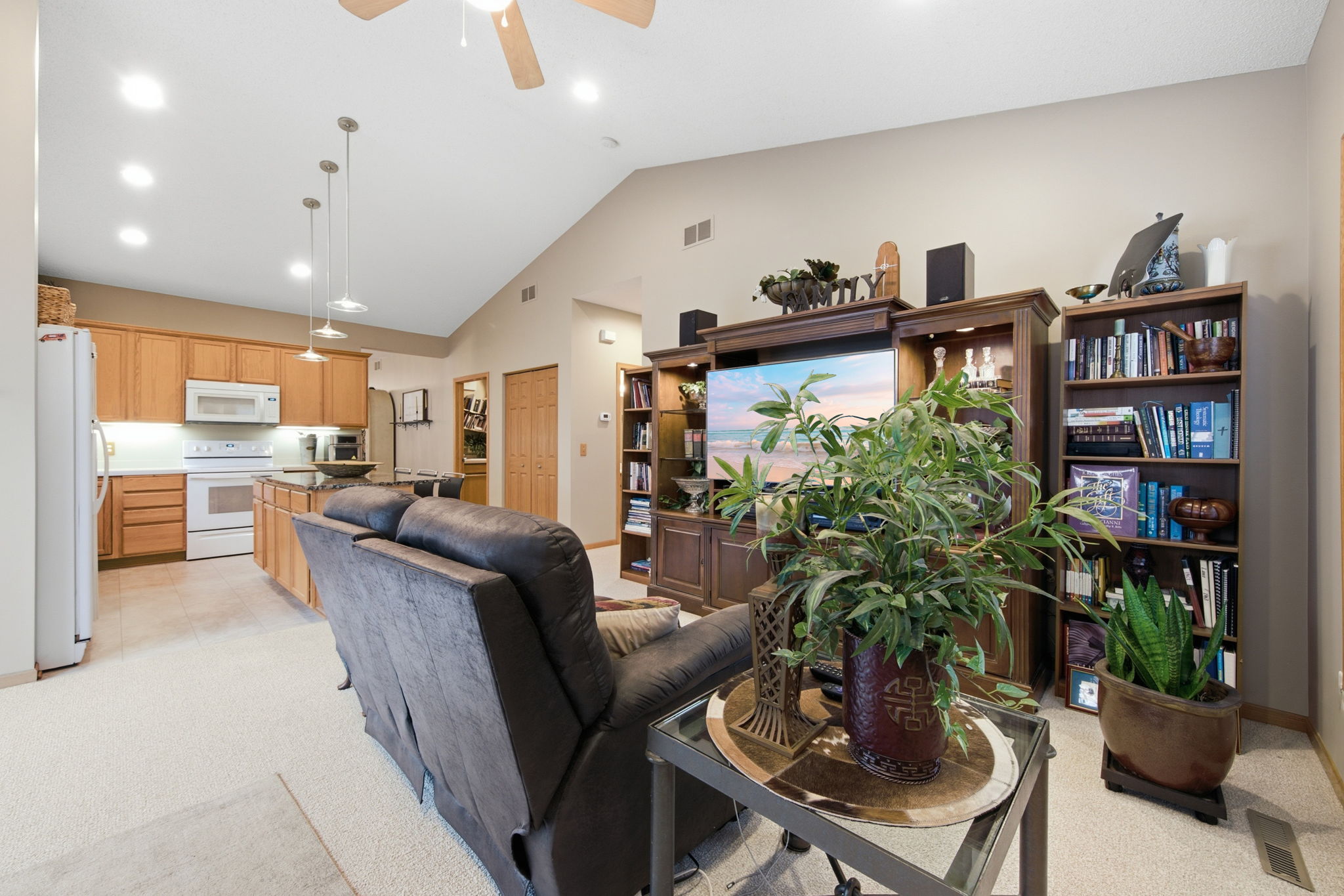 4824 N Humboldt Ave-1
