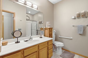 4824 N Humboldt Ave-7