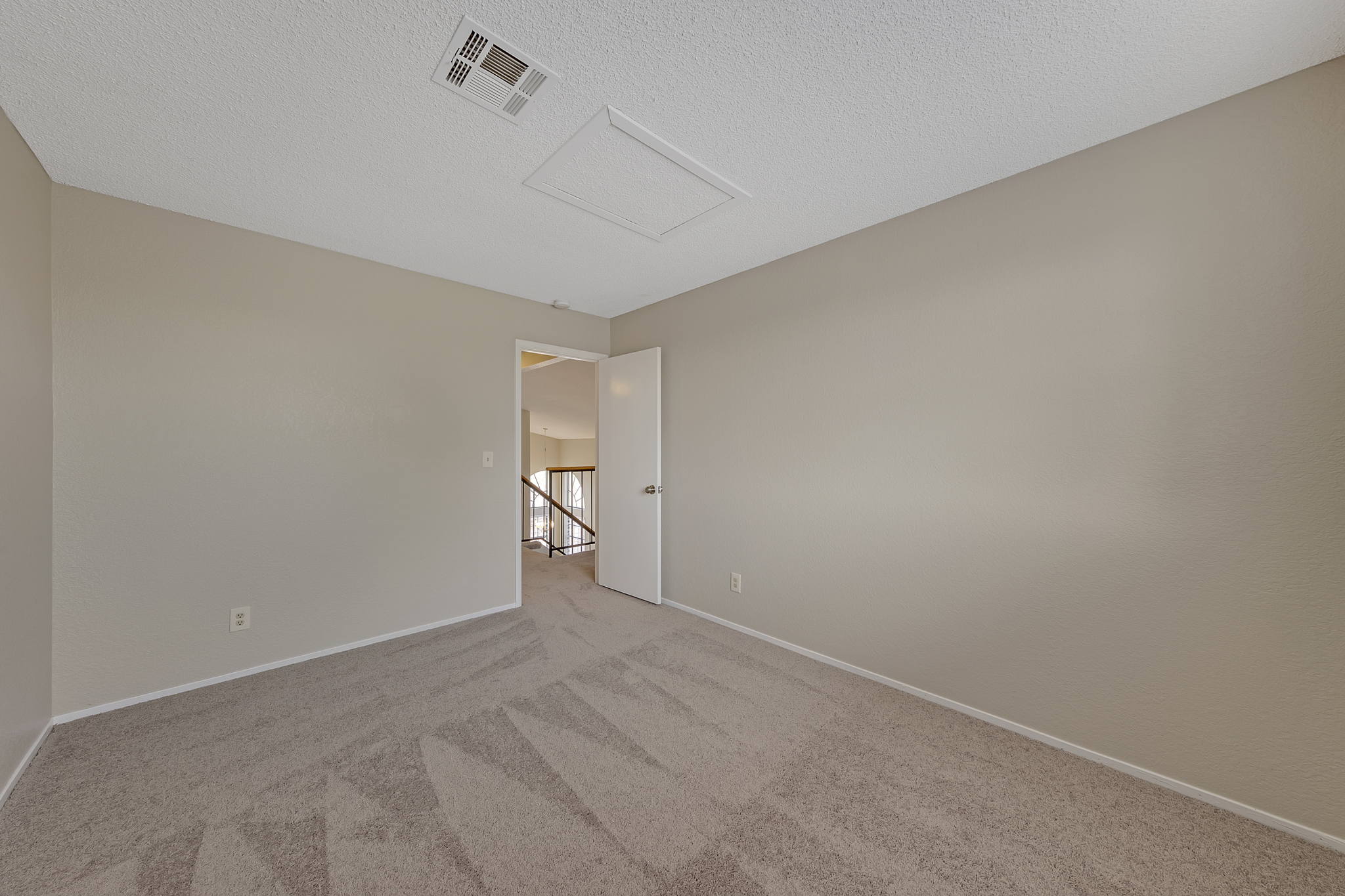 4825 Fiesta Lakes St, Las Vegas, NV 89130, USA Photo 19