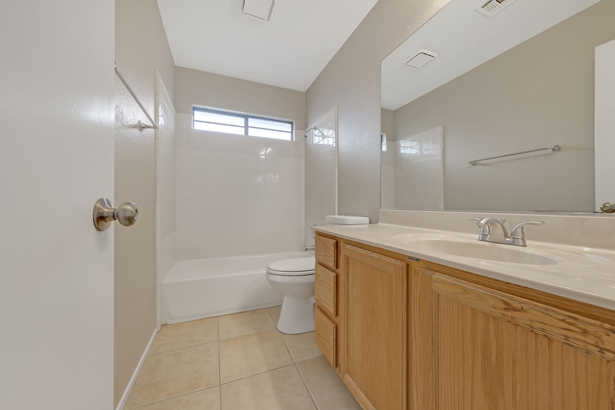 4825 Fiesta Lakes St, Las Vegas, NV 89130, USA Photo 24
