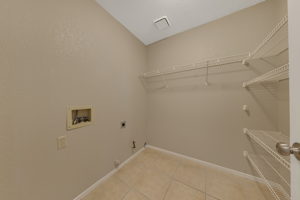 4825 Fiesta Lakes St, Las Vegas, NV 89130, USA Photo 11