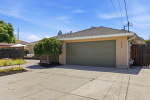 003_F8_4826 Northdale Dr