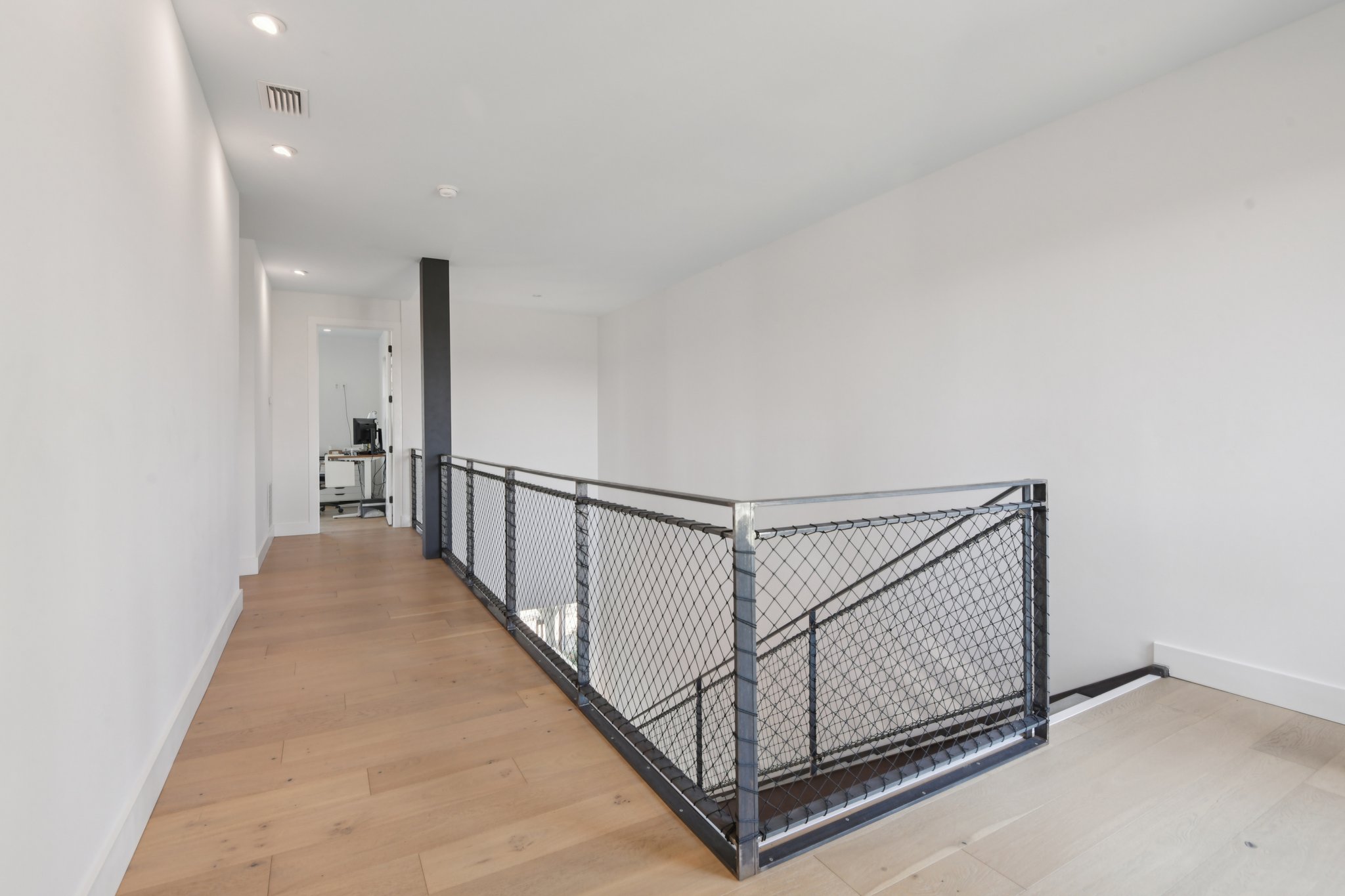 W Flamingo Rd-S2910-028.jpg