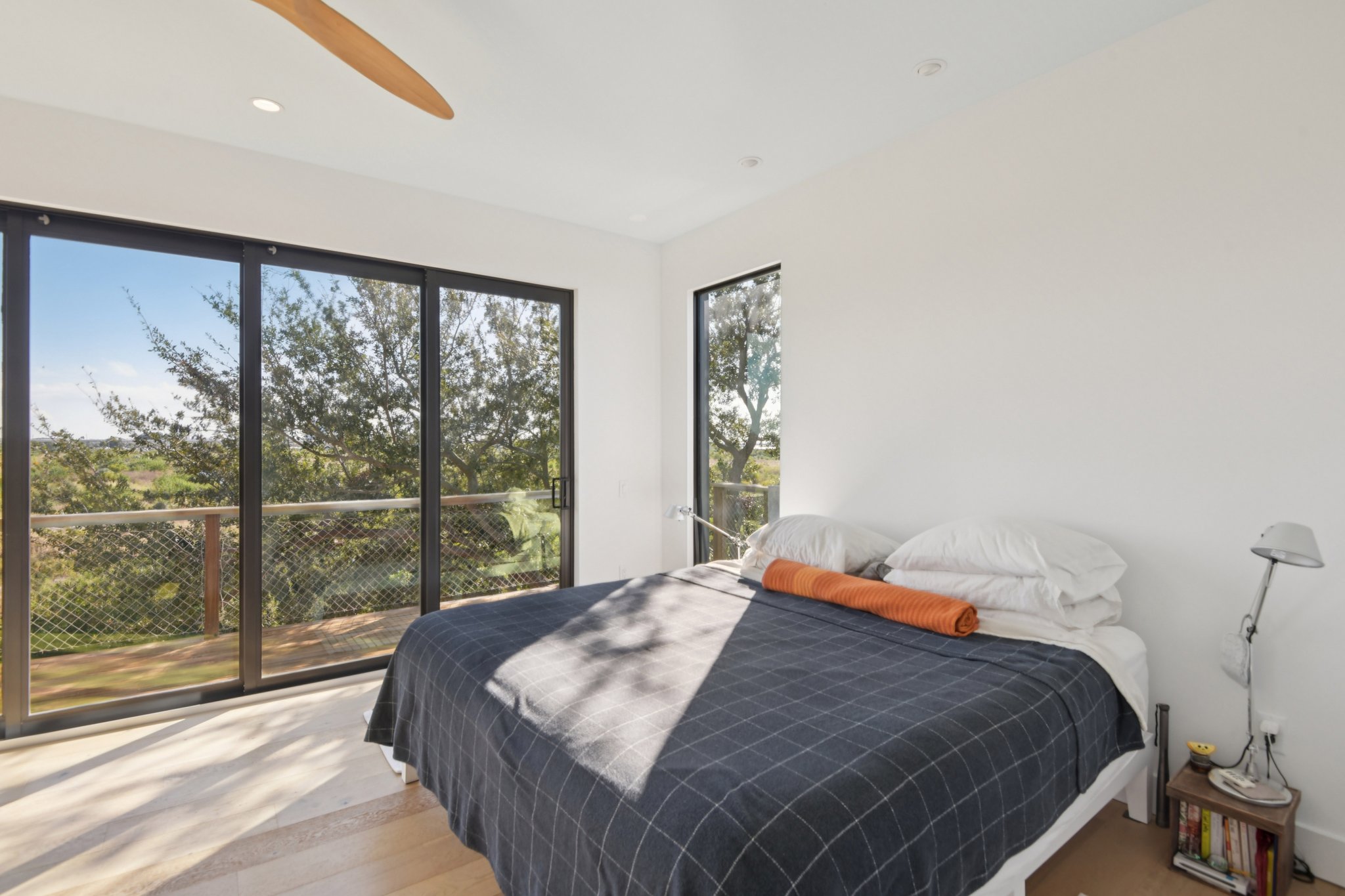 W Flamingo Rd-S2910-030.jpg