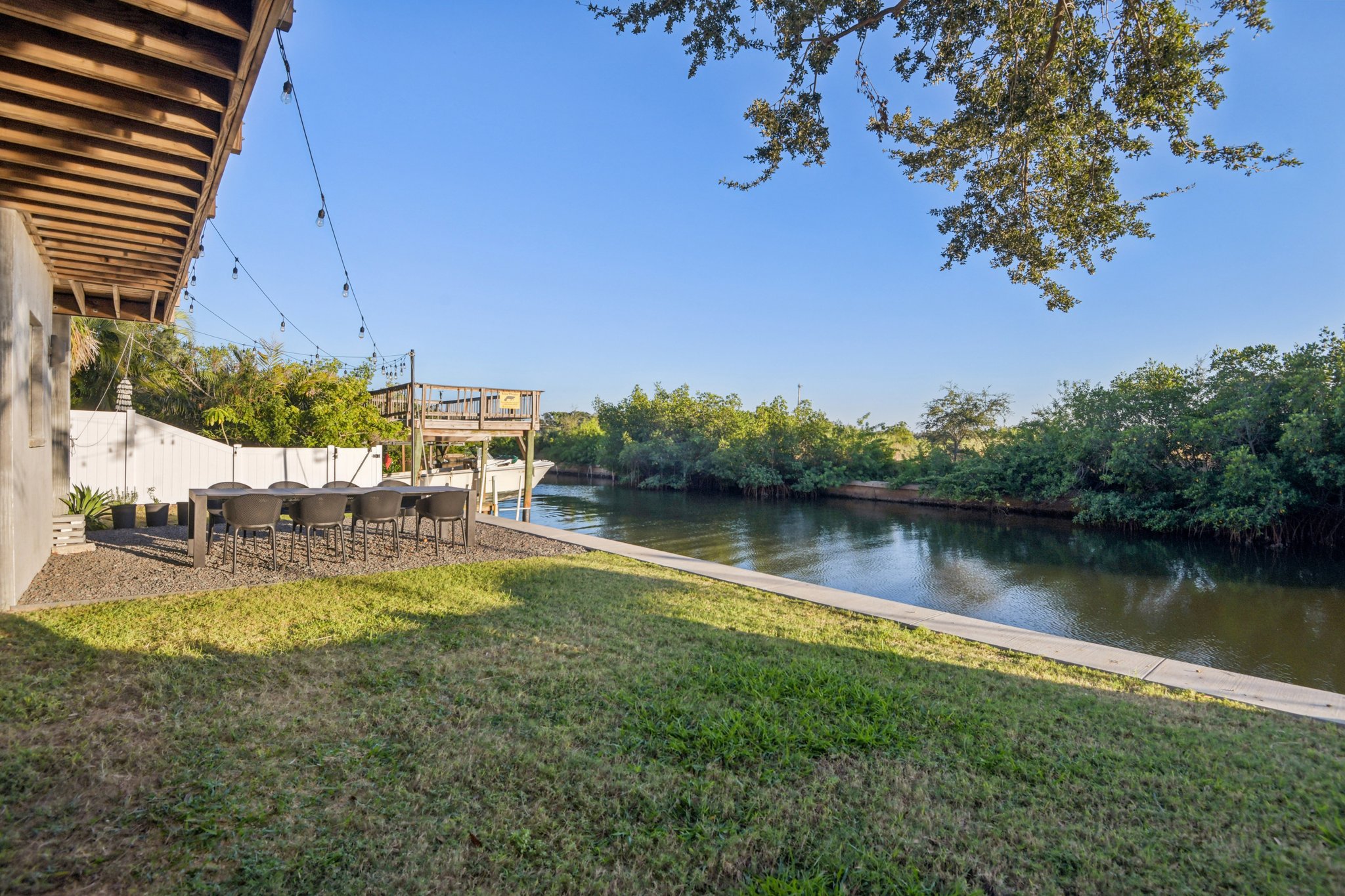 W Flamingo Rd-S2910-066.jpg