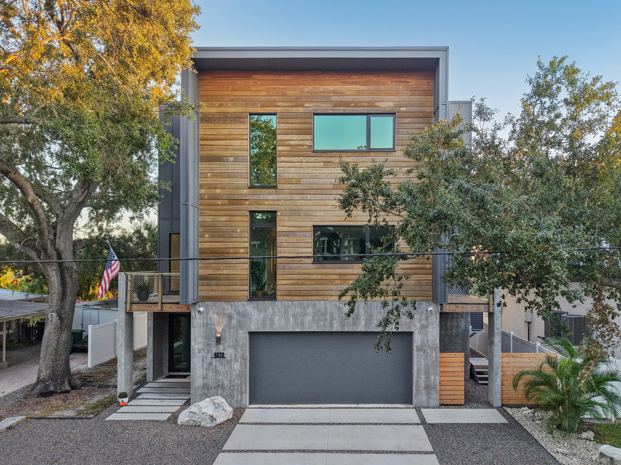 W Flamingo Rd-S2910-070.jpg