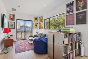 W Flamingo Rd-S2910-024.jpg