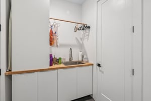 W Flamingo Rd-S2910-047.jpg