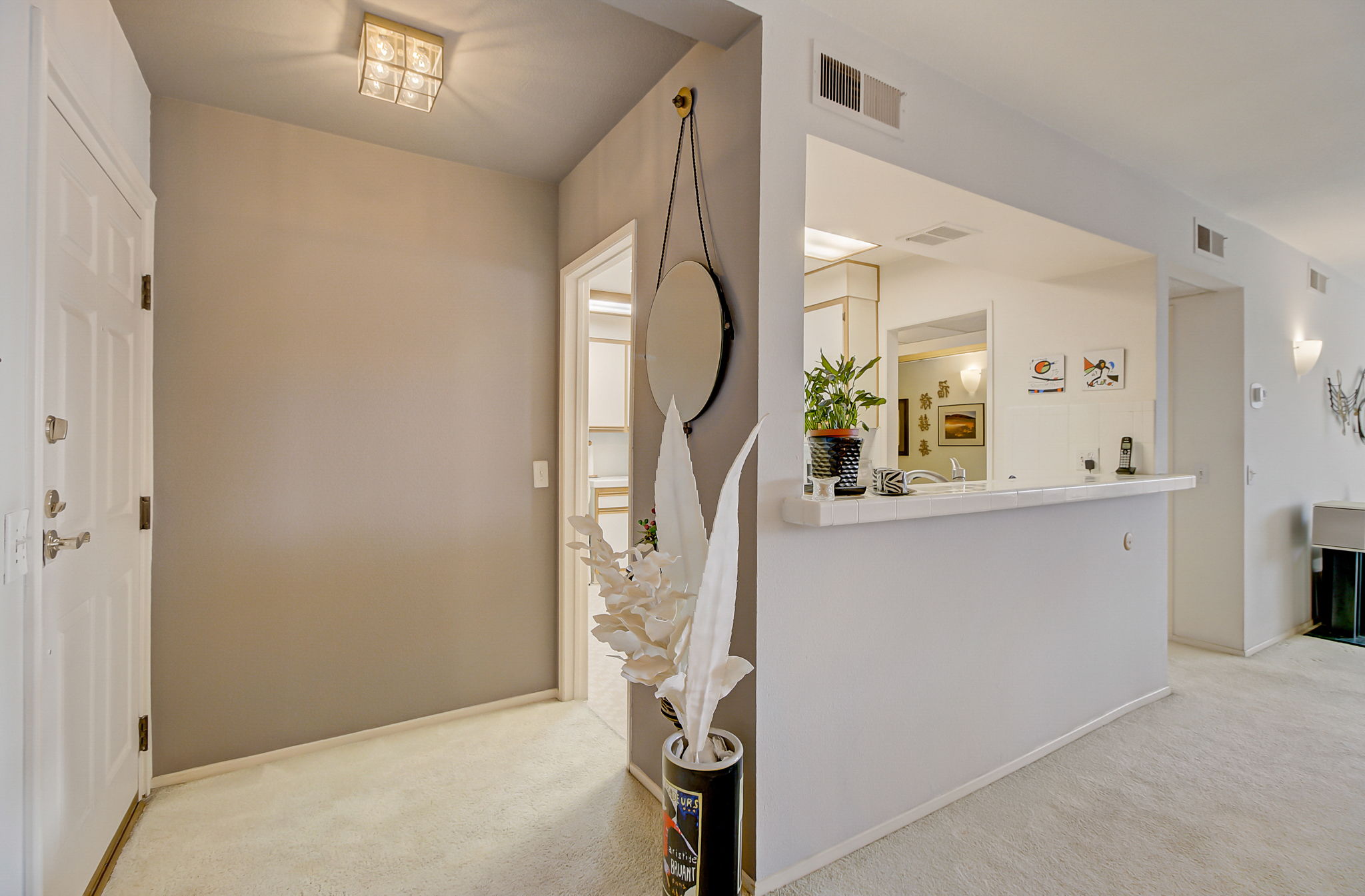 4829 Whitsett Ave 302, Los Angeles, CA 91607 ShowingTime+ Listing