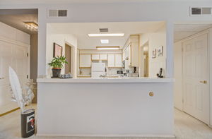Whitsett Ave 302-007