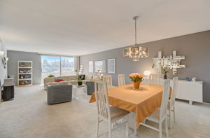 Whitsett Ave 302-012