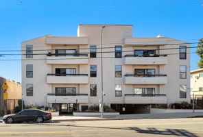 Whitsett Ave 302-001