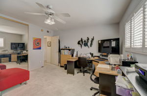 Whitsett Ave 302-015