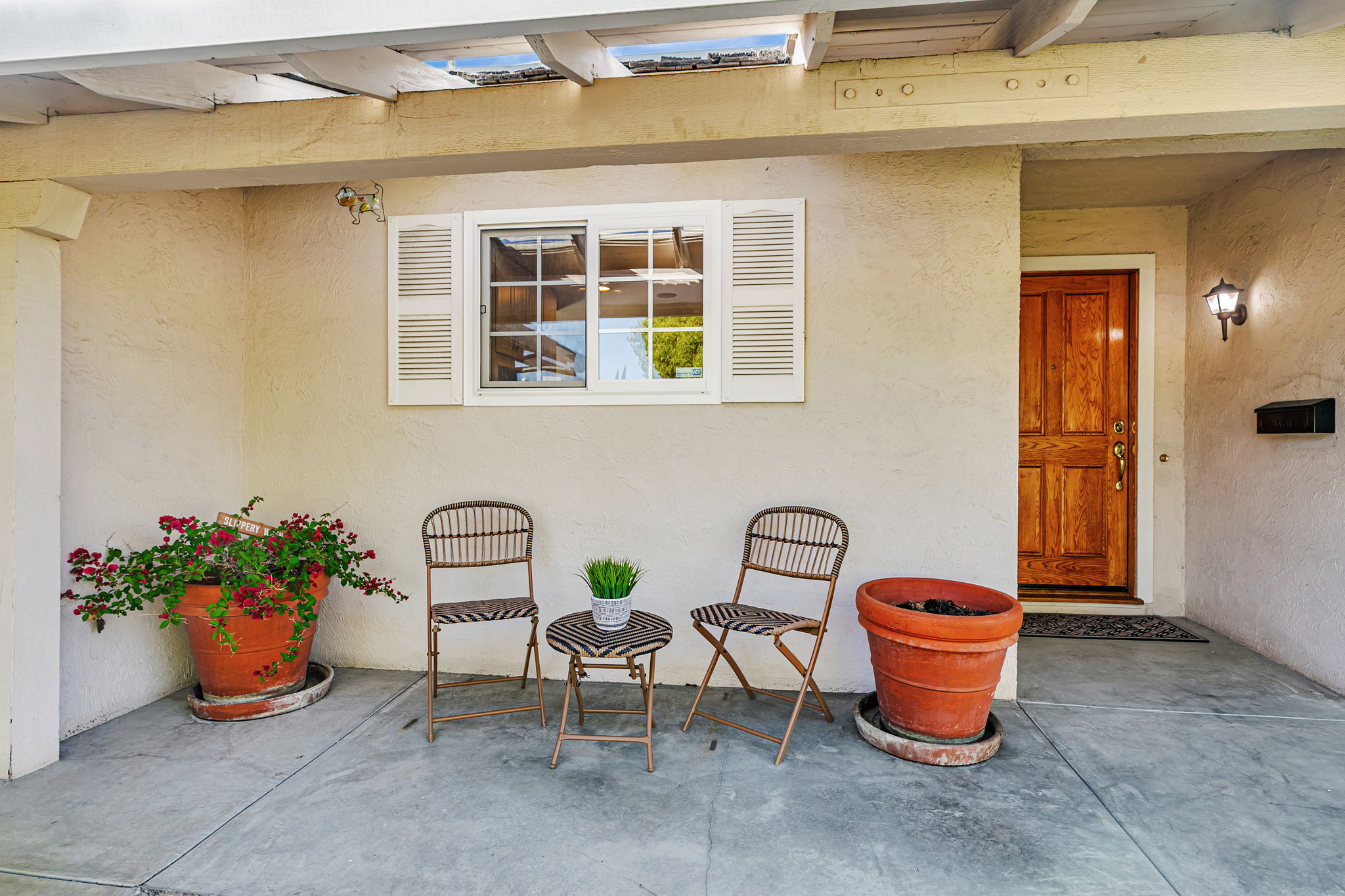 004_483 Churchill Park Dr