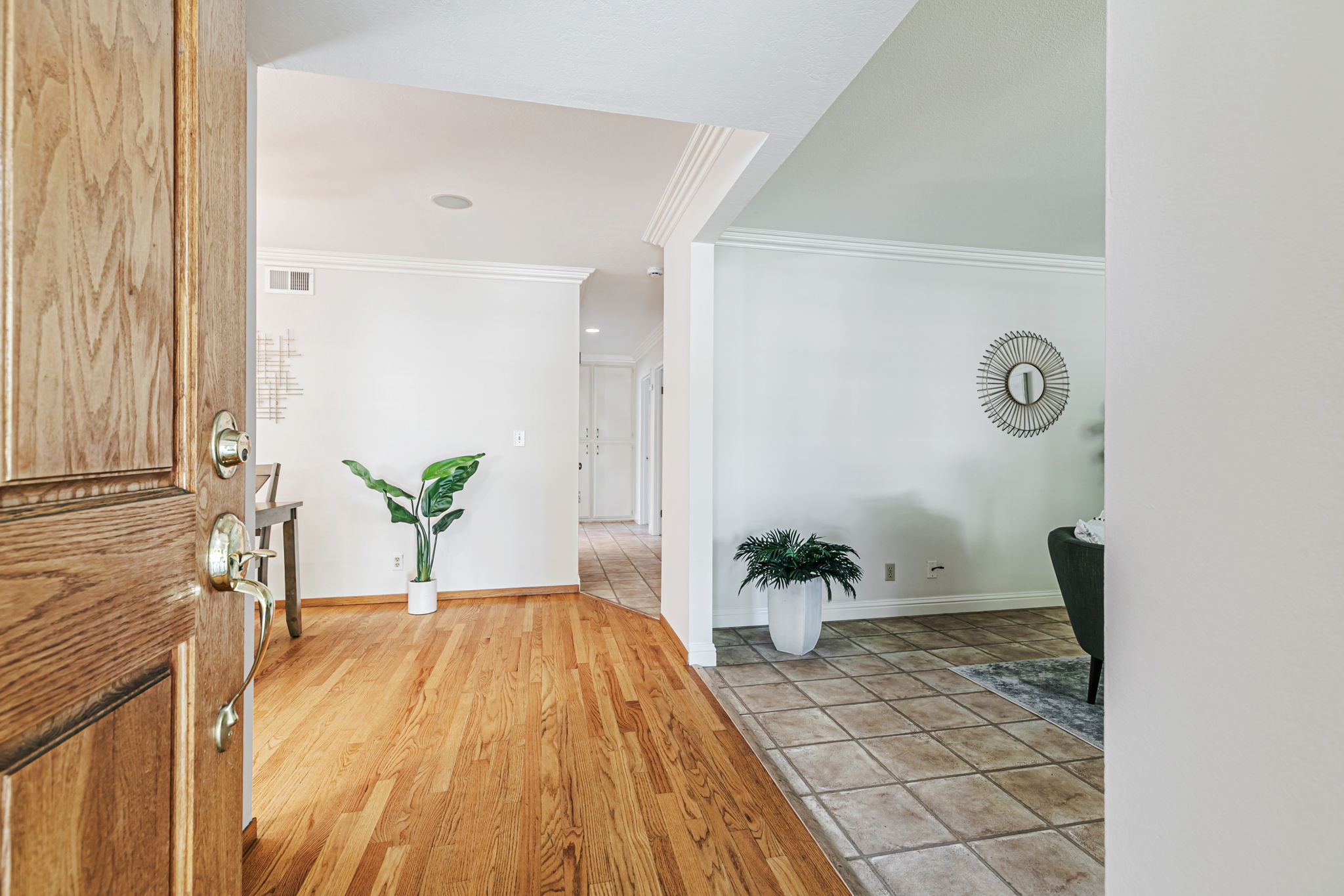 006_483 Churchill Park Dr