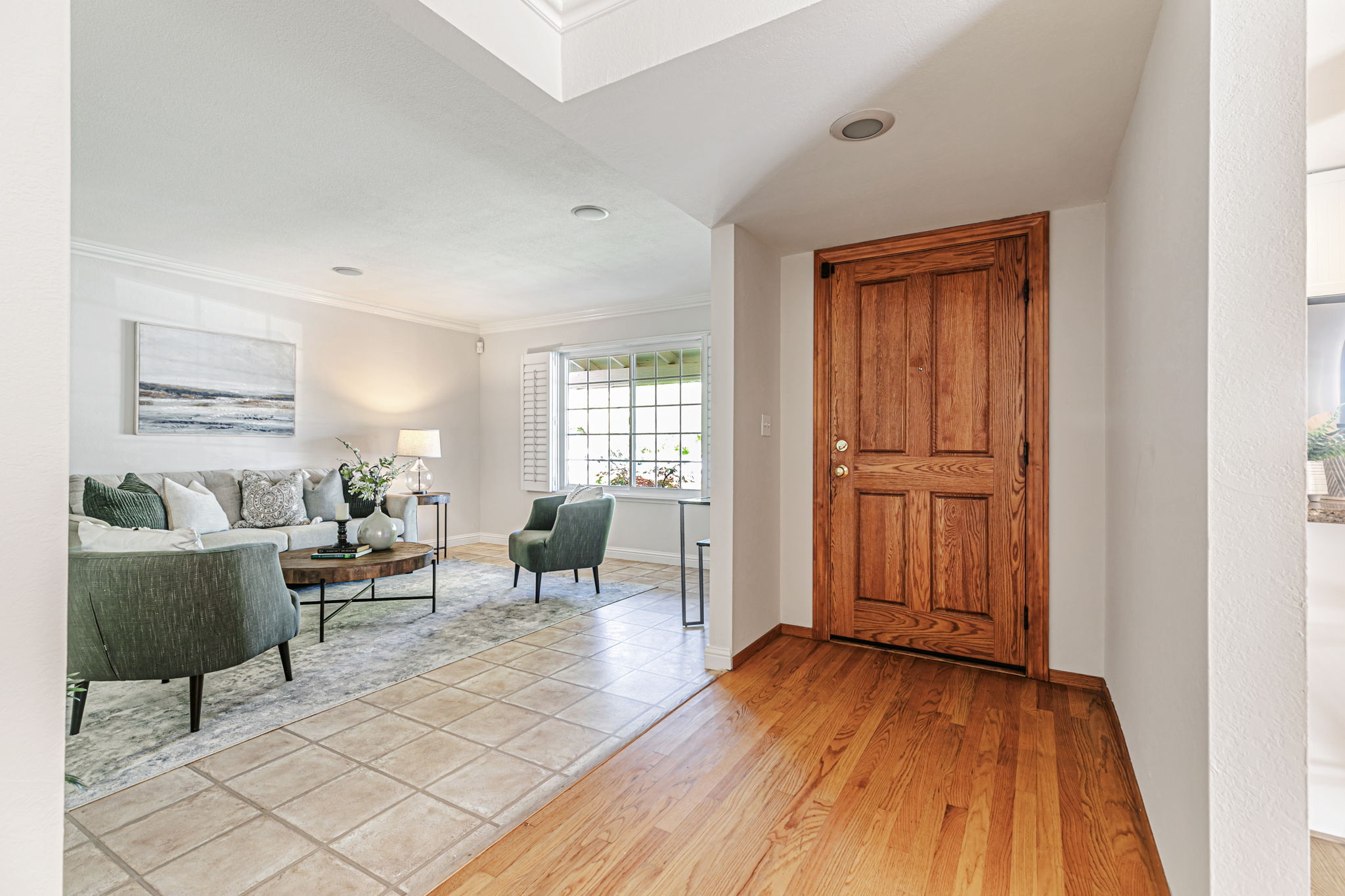 007_483 Churchill Park Dr