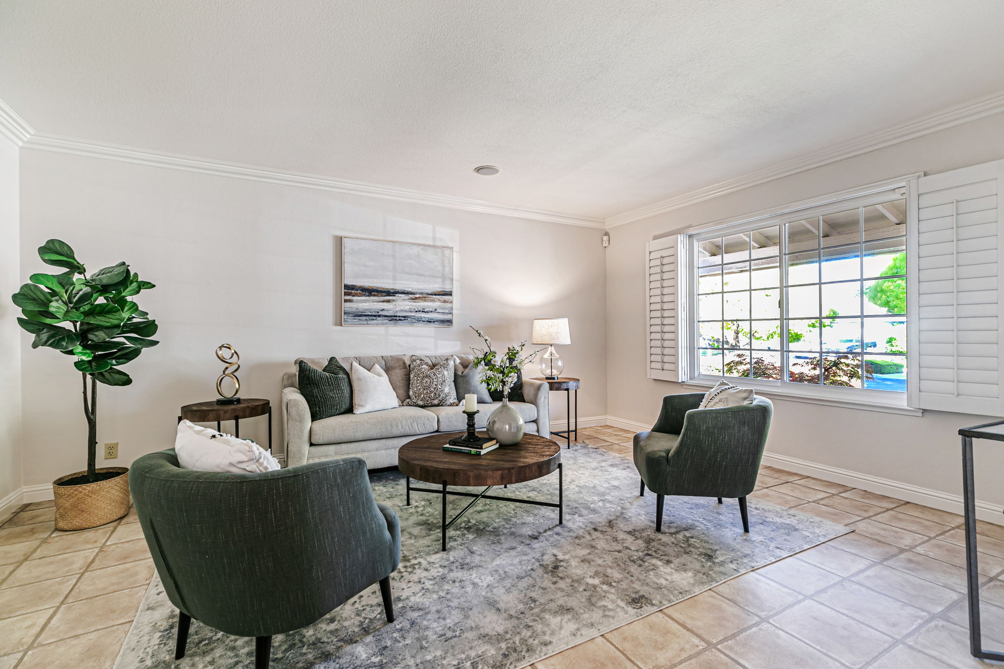 008_483 Churchill Park Dr