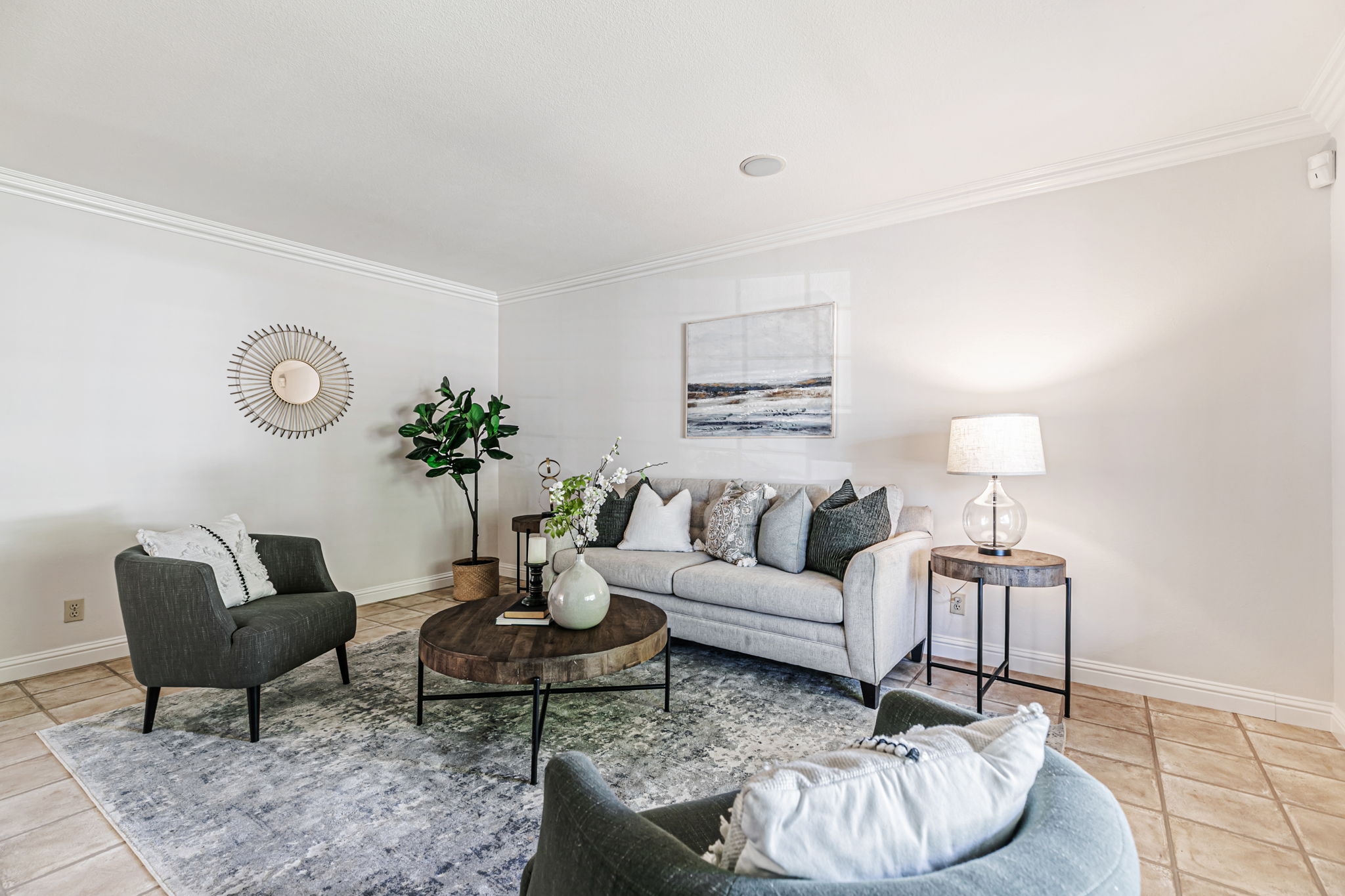 009_483 Churchill Park Dr