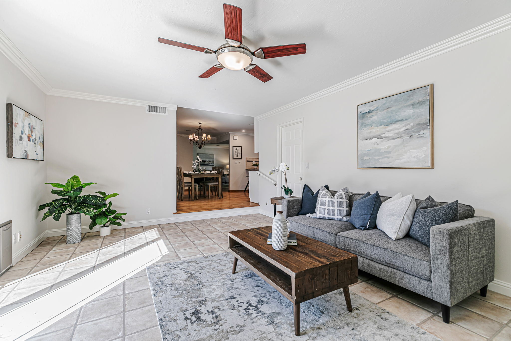 012_483 Churchill Park Dr